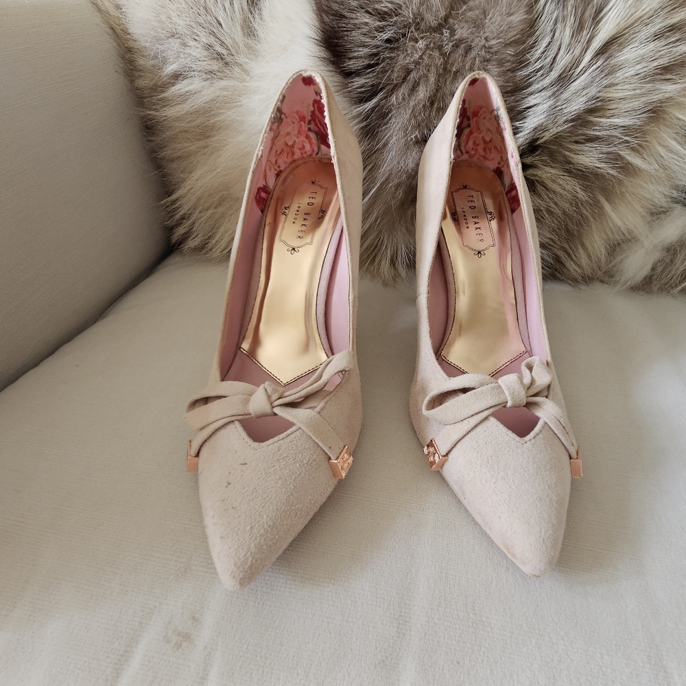 Ted Baker Pale Pink Pointed Toe Bow Heels - Picture 4 of 8